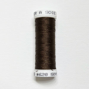 Au Ver a Soie, Soie 100/3 #628 Brown