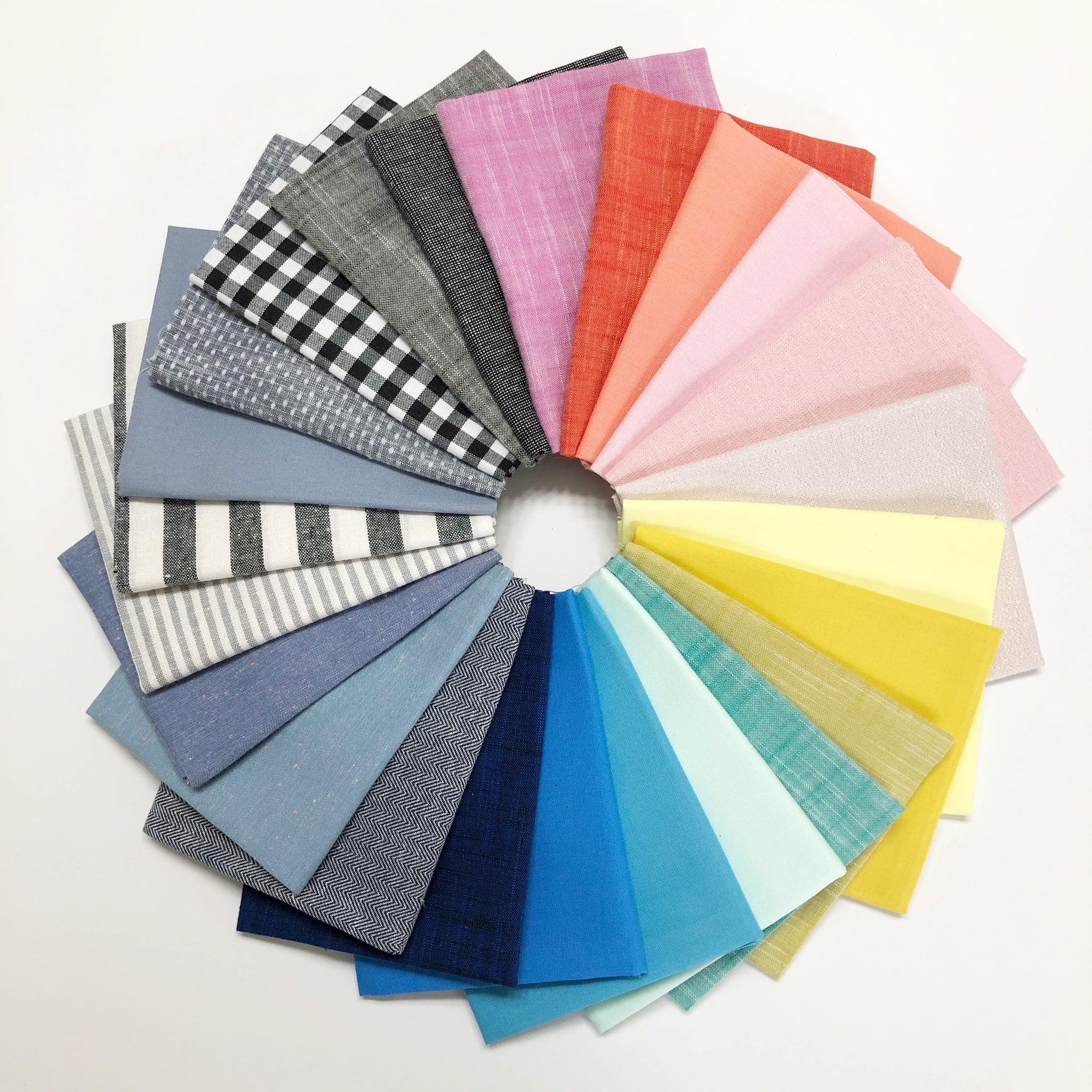 Fat Quarter Bundles: Palete buying Picks curated by Then Came June Basics - Then Came June Basics Palette 24 pieces - Robert Kaufman - precut